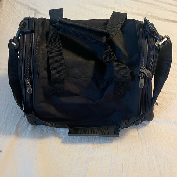 Black duffel bag - Picture 1 of 4